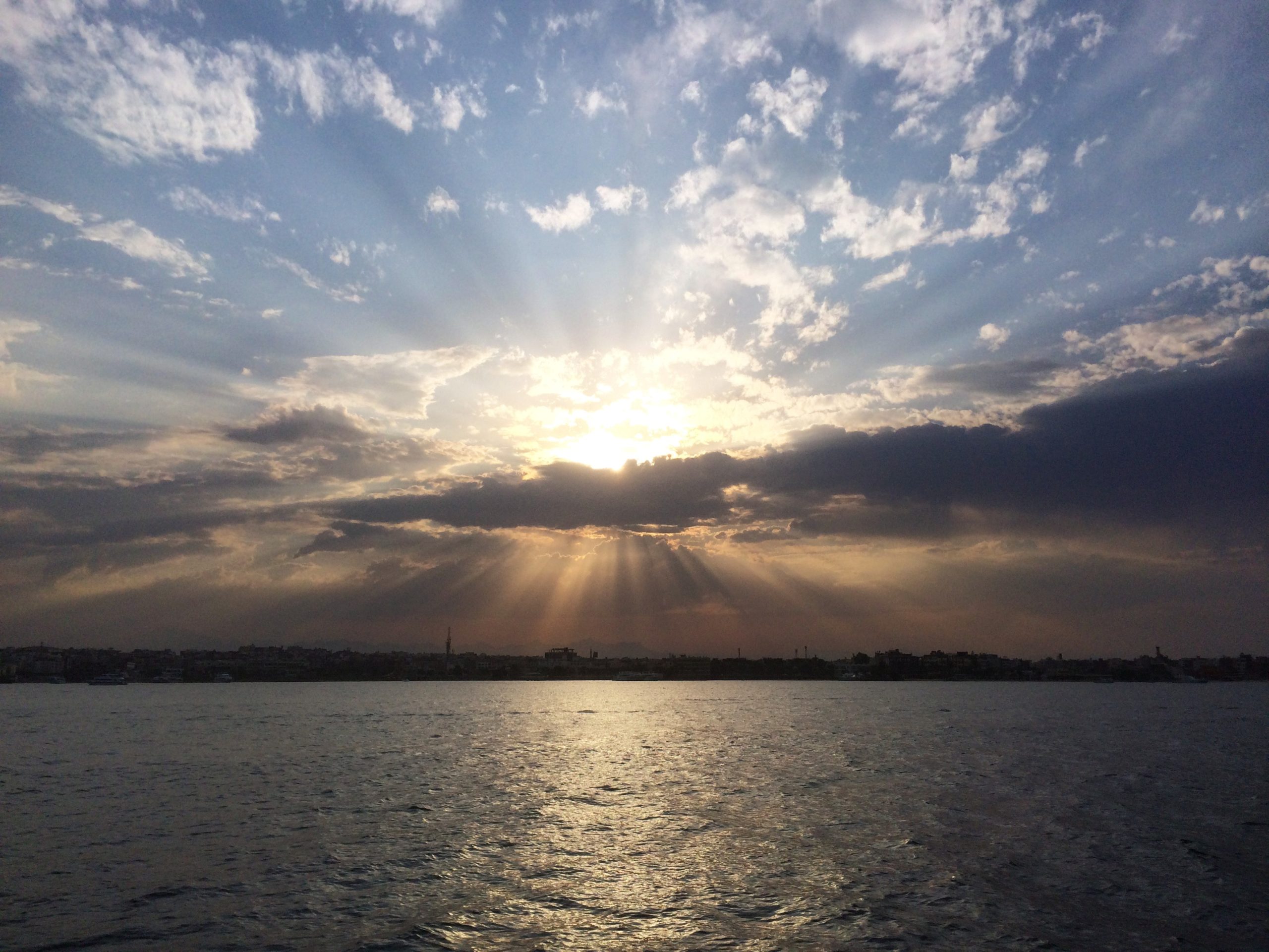 clouds-hurghada-rain