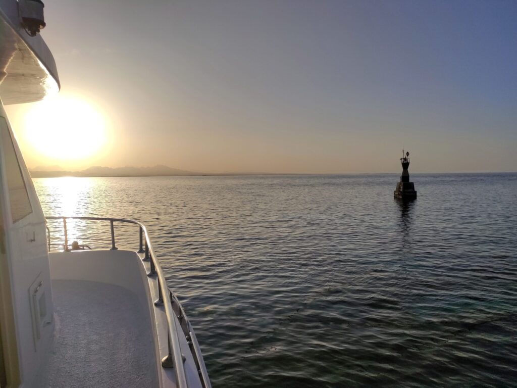 Im Süden mit dem Sonnenaufgang aufwachen